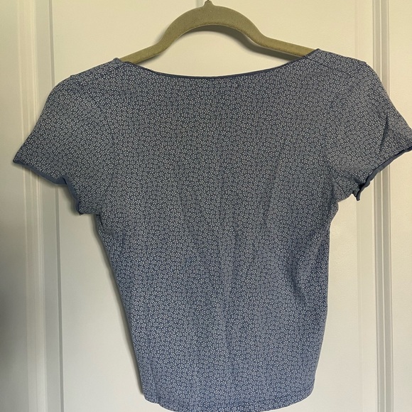 Brandy Melville top - Picture 2 of 4